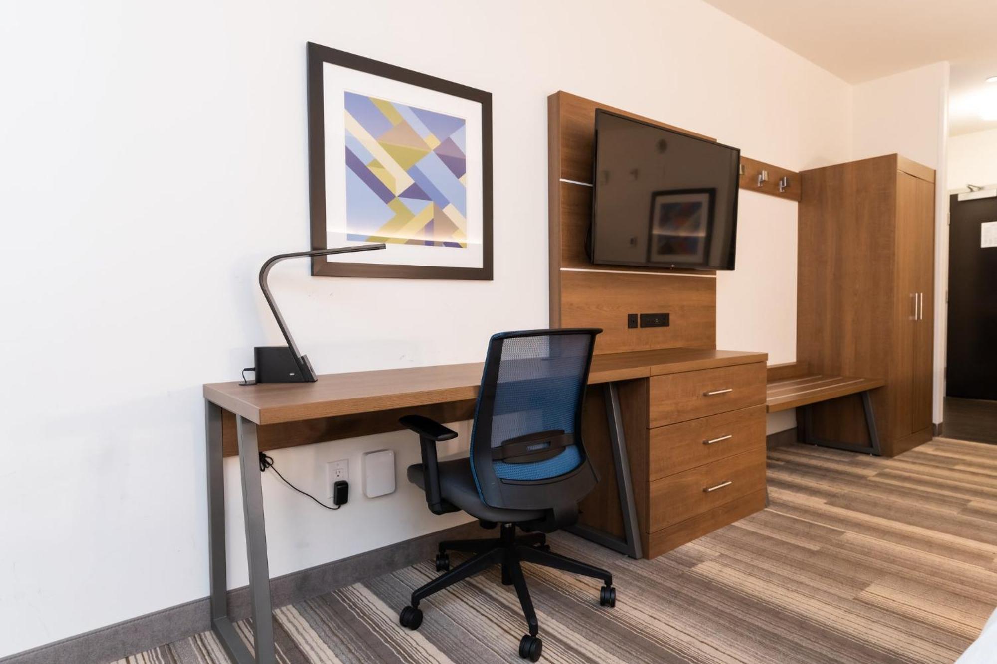 Express & - Sw - Windermere By Ihg Hotel