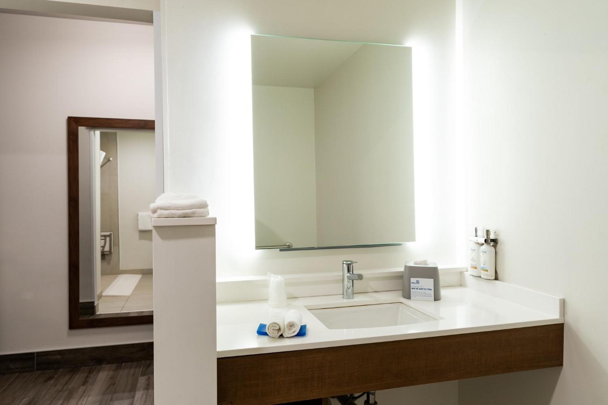 Hotel Express & - Sw - Windermere By Ihg 3*
